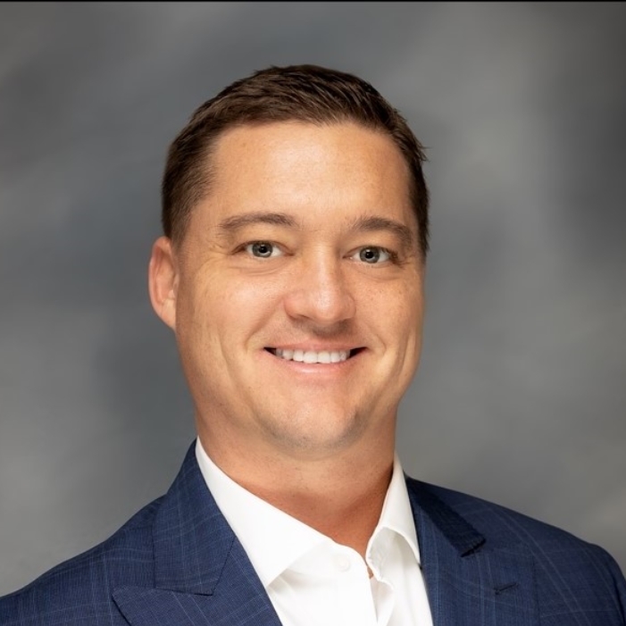 Handler Helper Matt Matthew Collins | CLIVE, IA
